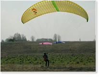 Вид на склон Измайлоло от реки Зуша (май 2006).