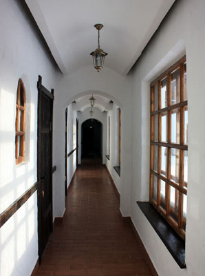 Экскурсия в город Болхов в гостиничный комплекс в монастырском стиле.
