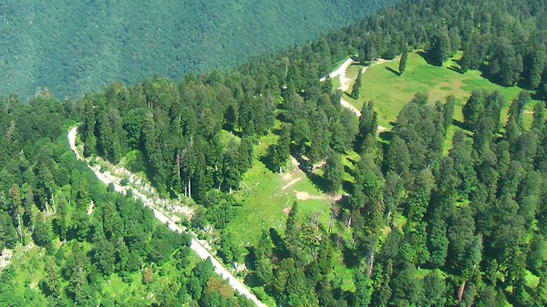 Под ногами парапланерный старт.