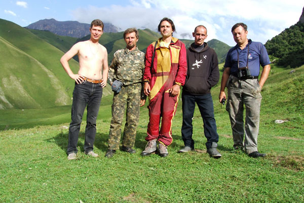 Наши добрые лица в один кадр не поместились :-)