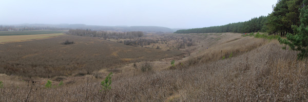 Вид вправо с пара-старта Голянка.