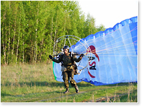 ASA Хантер взлетает в Вяжах (2012 г).
